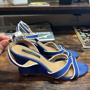 Ann Taylor blue and white strappy wedges size 7.5